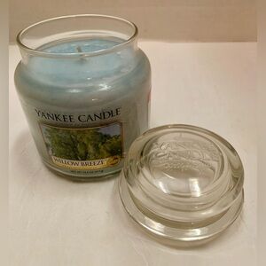 Yankee Candle Willow Breeze Scented Candle - Blue
